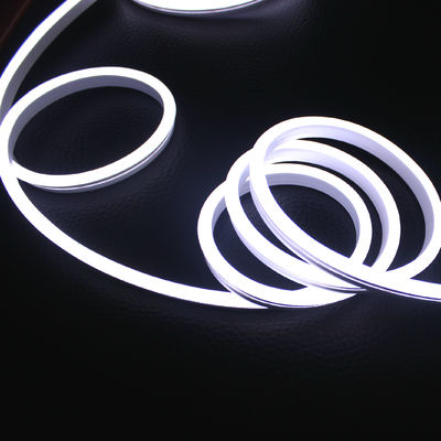 24 वोल्ट सफेद मिनी लचीला नीयन ट्यूब रोशनी 6 * 13 मिमी माइक्रो आकार 2835 साइन के लिए सिलिकॉन रस्सी रोशनी